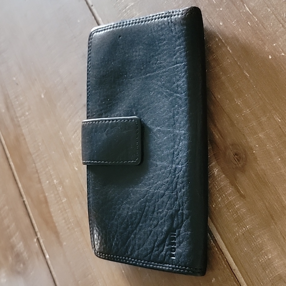 Fossil Wallet